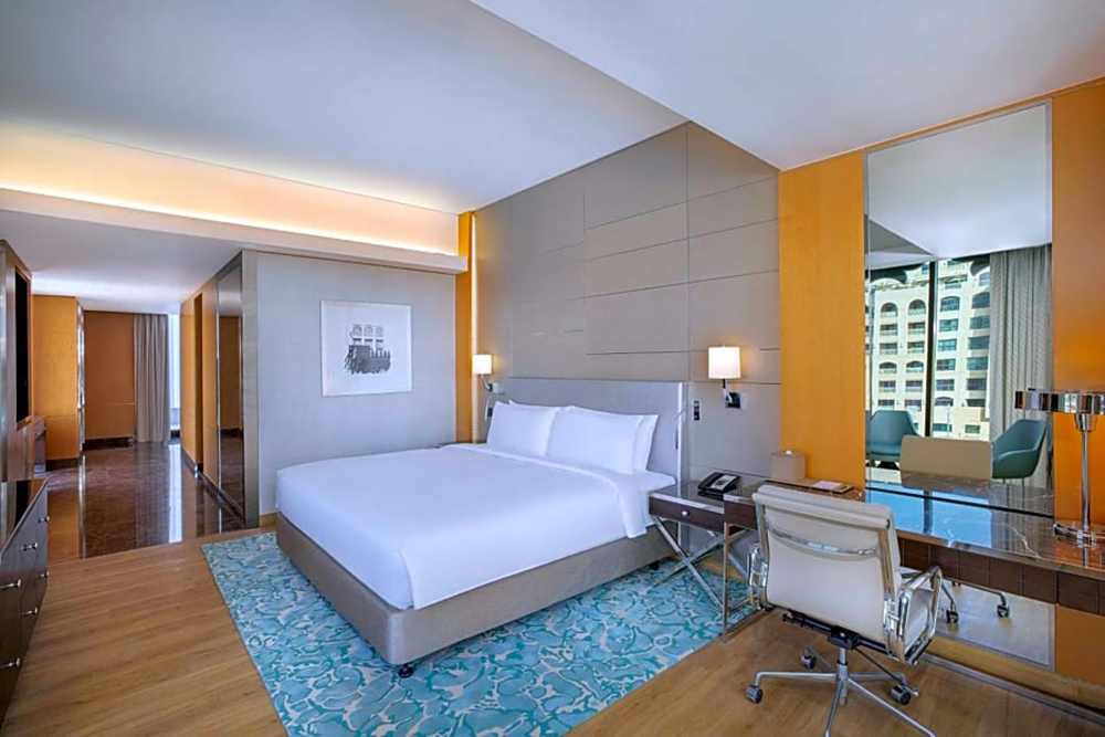 Hilton Dubai Palm Jumeirah (2)