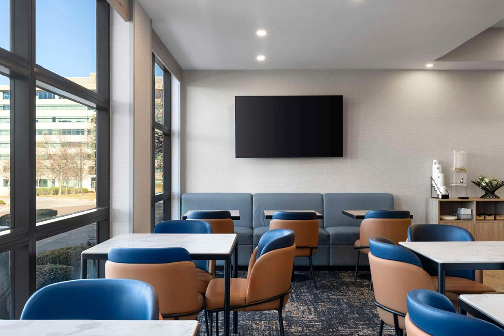 Hyatt Place Kansas CityLenexa City Center (2)